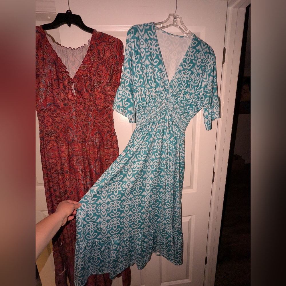 Bundle: 2 Maxi Dresses Stretchy & Comfy Sz XL /16 Dark Red & Green Blue Smocked